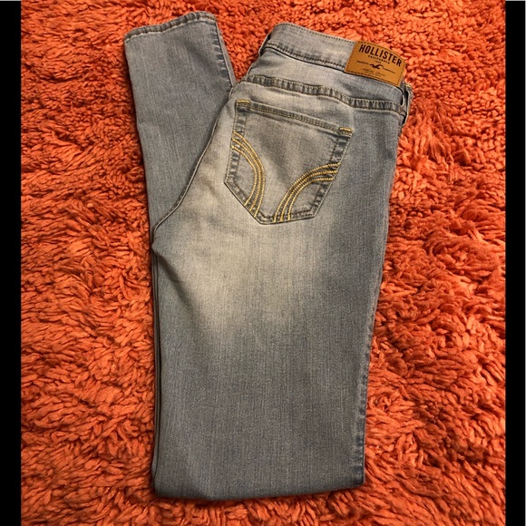 Hollister Denim - EUC Hollister Co. SuperSkinny Jeans Sz 5R W27x L31